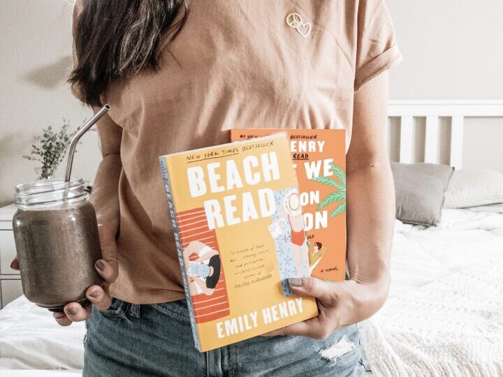 Beach Read by Emily Henry